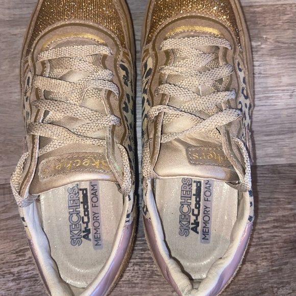 Skechers Womens Leopard Love Glitter , Suede Textiles size 7.5.    (R) - Picture 3 of 14